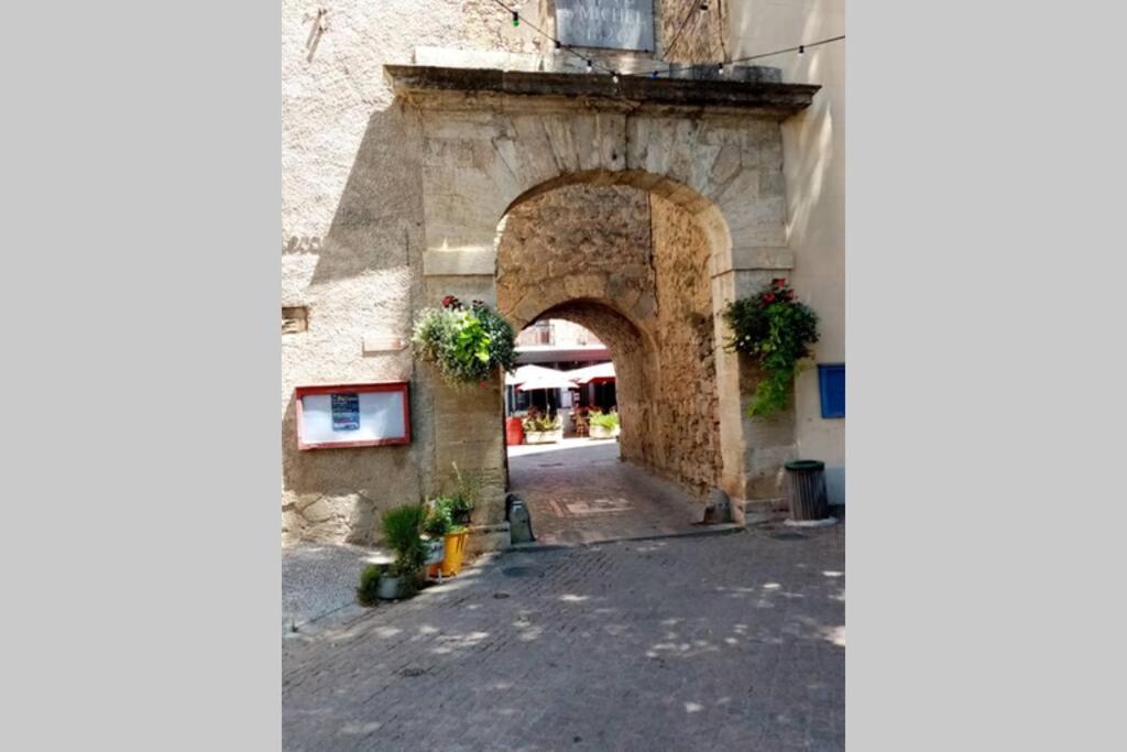 Character Filled House Overlooking The River Cesse Bize-Minervois Extérieur photo
