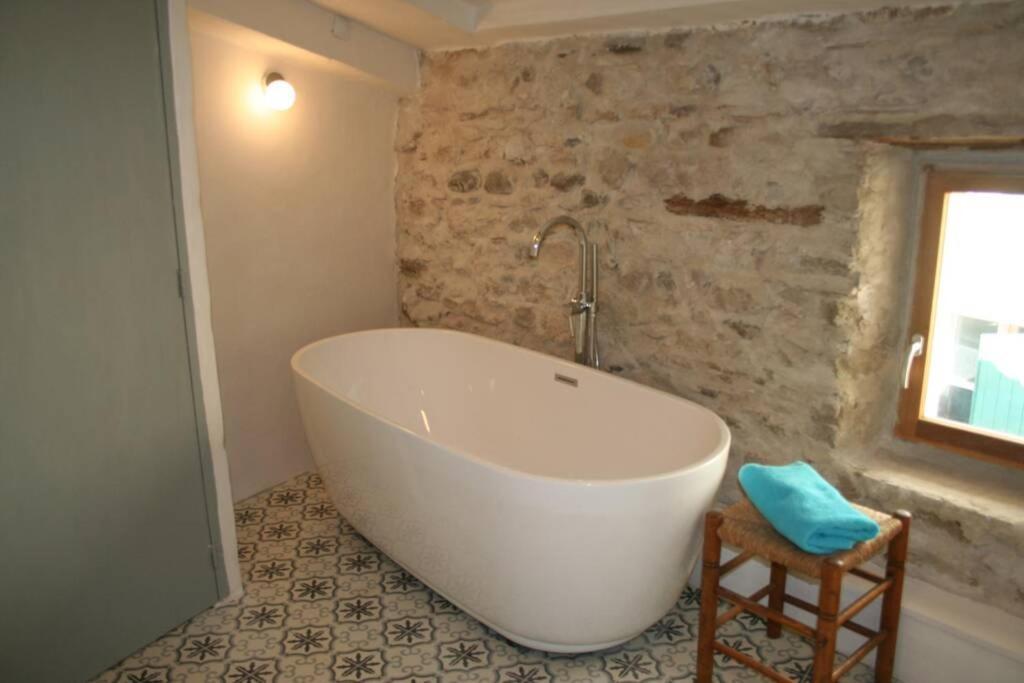 Character Filled House Overlooking The River Cesse Bize-Minervois Extérieur photo